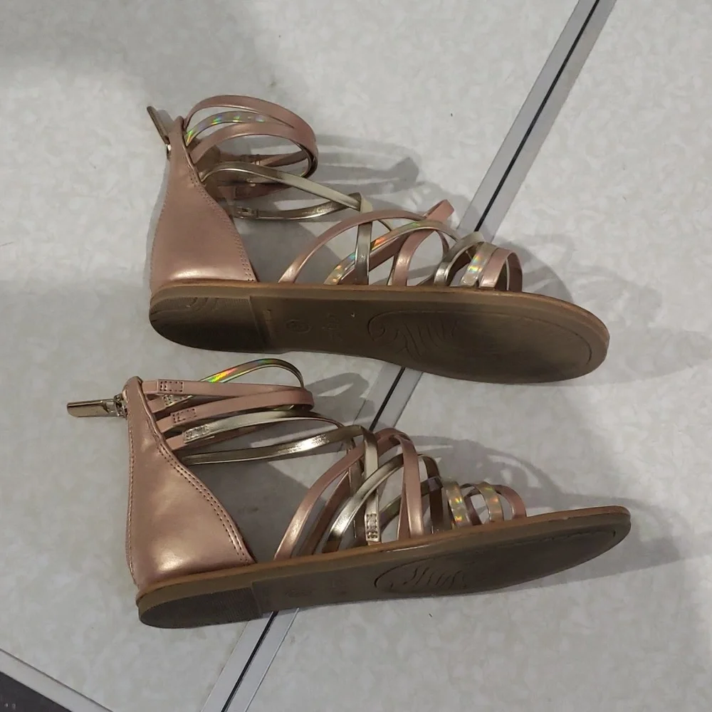 Cat & Jack Rose Gold‎ Metallic Zipper Back Ankle Strap Roman Sandals Girl’s 3